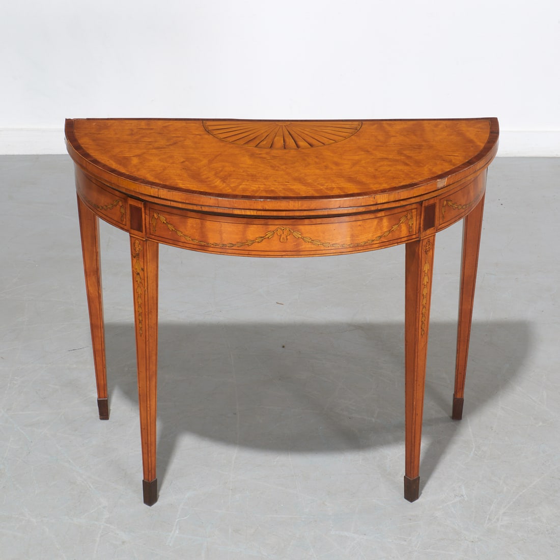 Nice George III inlaid satinwood games table (1 of 9)