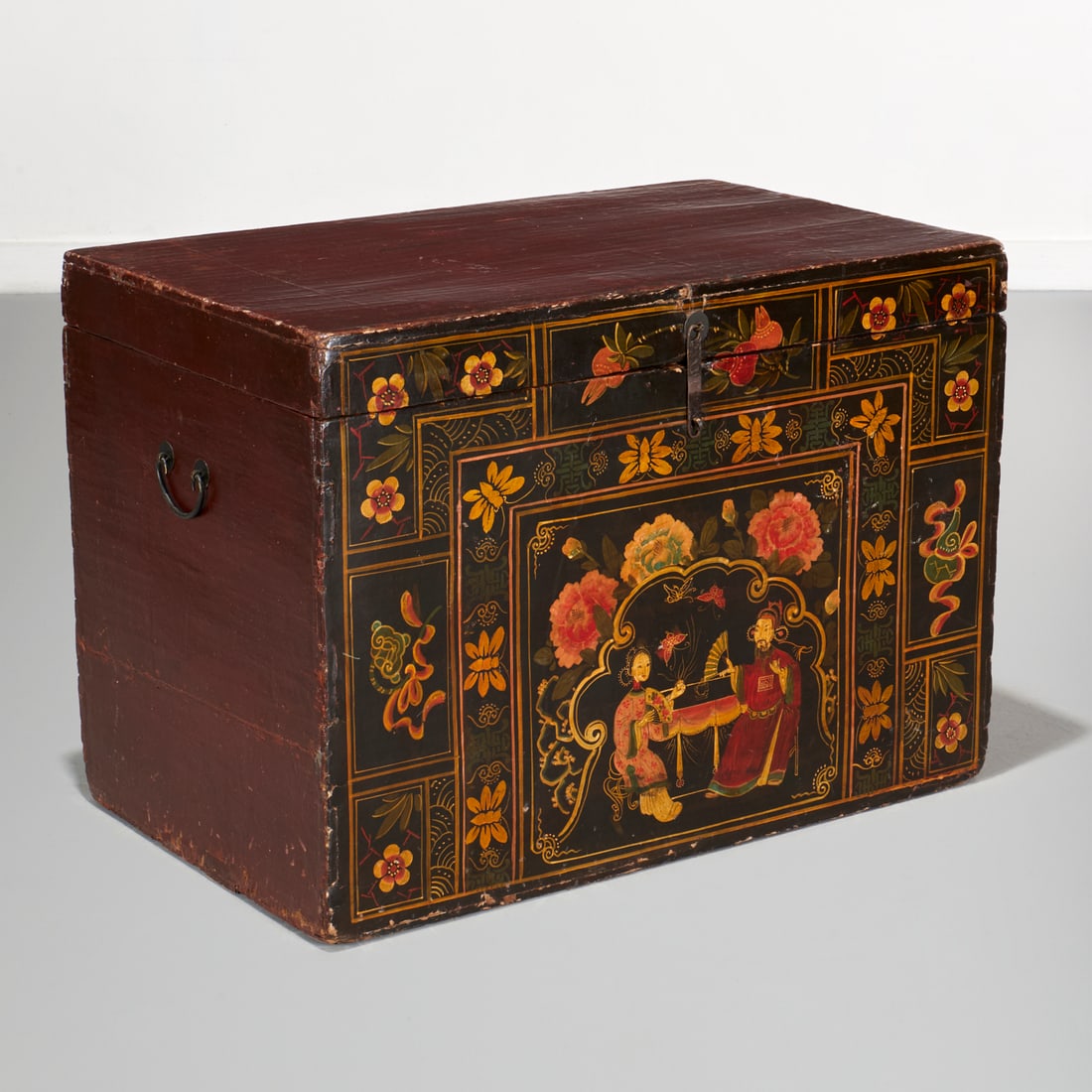 Chinese painted trunk: Chinese painted trunk, 19th/20th c., painted figures and flowers, 23.5"h x 33"w x 20.5"d