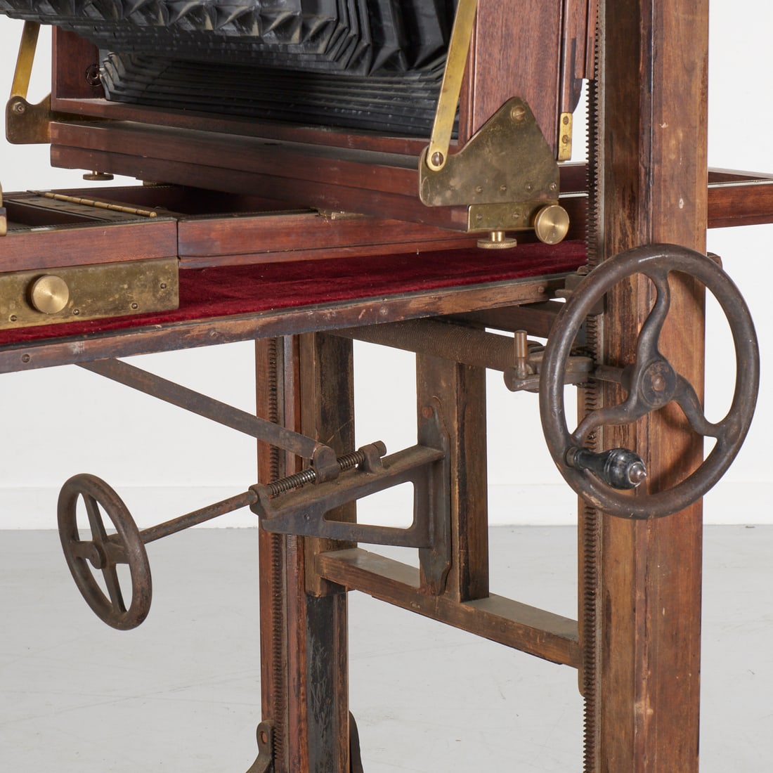 Ilex Optical 20" x 24" large format studio camera - 3