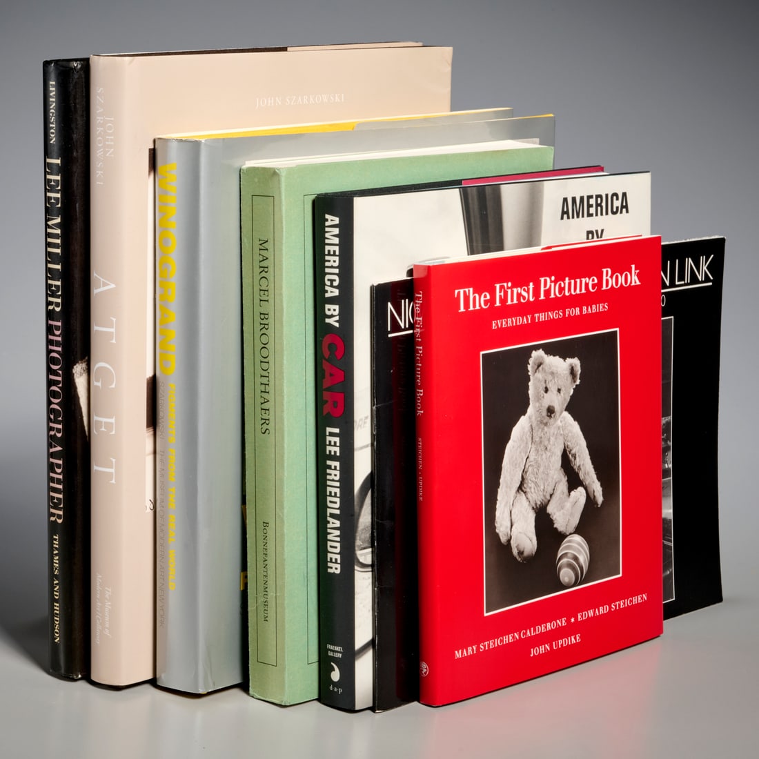 (7) Photography vols, incl. Friedlander, Winogrand: (7) Photography vols, incl. Friedlander, Winogrand, Incl. 1) Lee Friedlander: America by Car. D.A.P. Fraenkel, 2010; 2) Winogrand: Figments from the Real World. MoMA, 1988; 3) Lee Miller