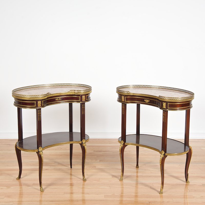 Pair Louis XV/XVI style mahogany side tables by Sormani: Pair Louis XV/XVI style mahogany side tables by Sormani, 19th/20th c., lock plates signed "P. SORMANI - 10 rue Charlet Paris", kidney-shaped marble tops, 31.5"h x 27"w x 14.25"d