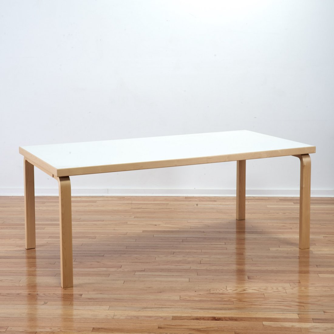 Alvar Aalto for Artek "83" dining table (1 of 5)