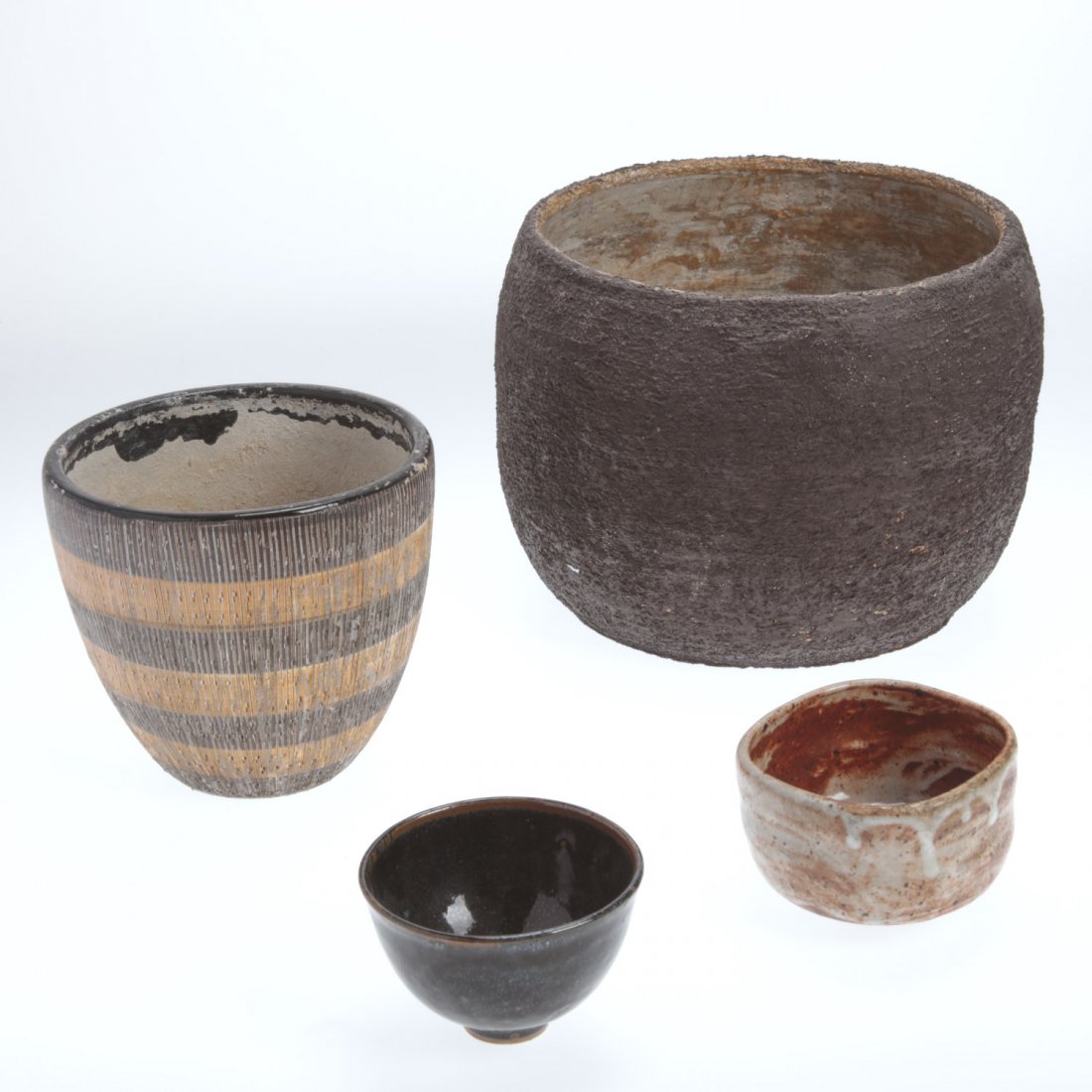 Group Studio Pottery vessels (1 of 7)