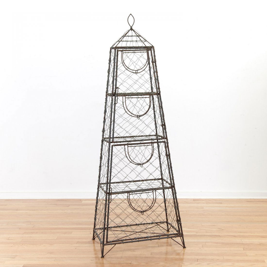 Decorator woven wire obelisk etagere (1 of 6)