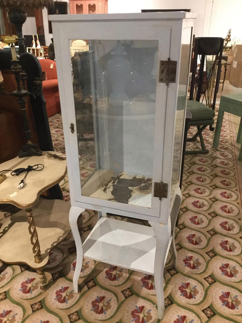 Antique enameled steel dental cabinet (1 of 4)