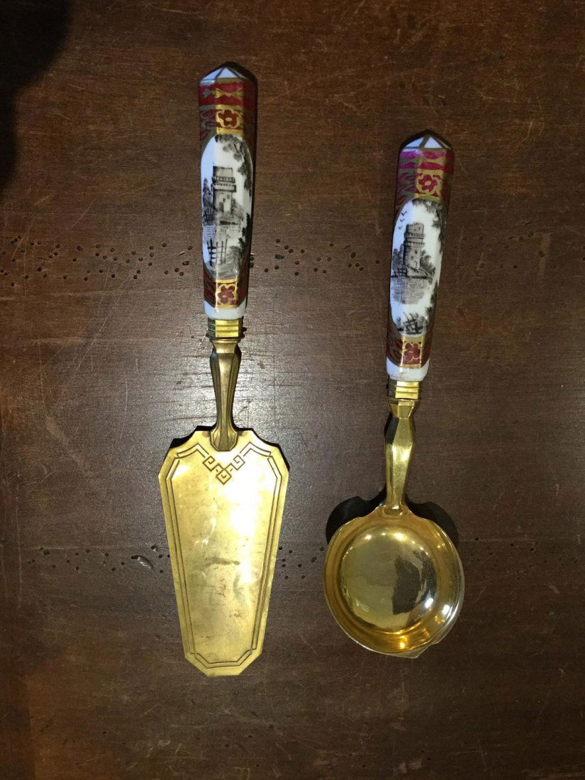 (2) Continental porcelain handle serving pieces (1 of 3)