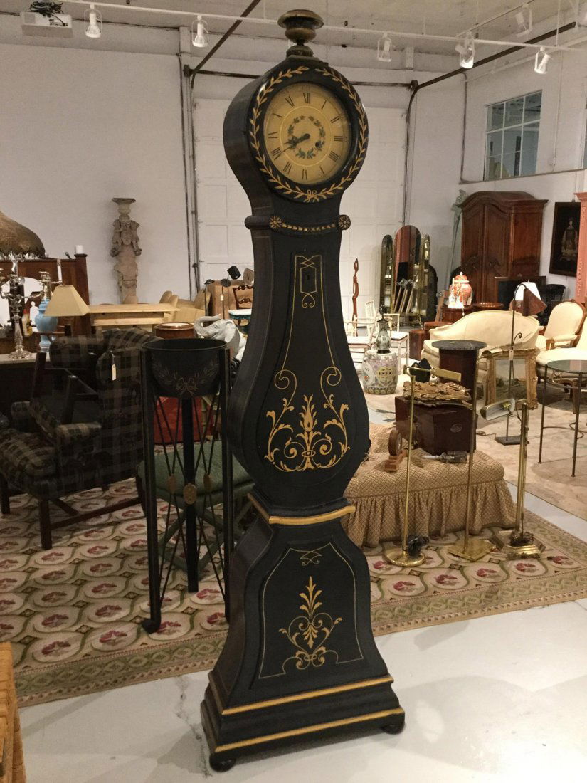 French black lacquer tall case clock (1 of 4)