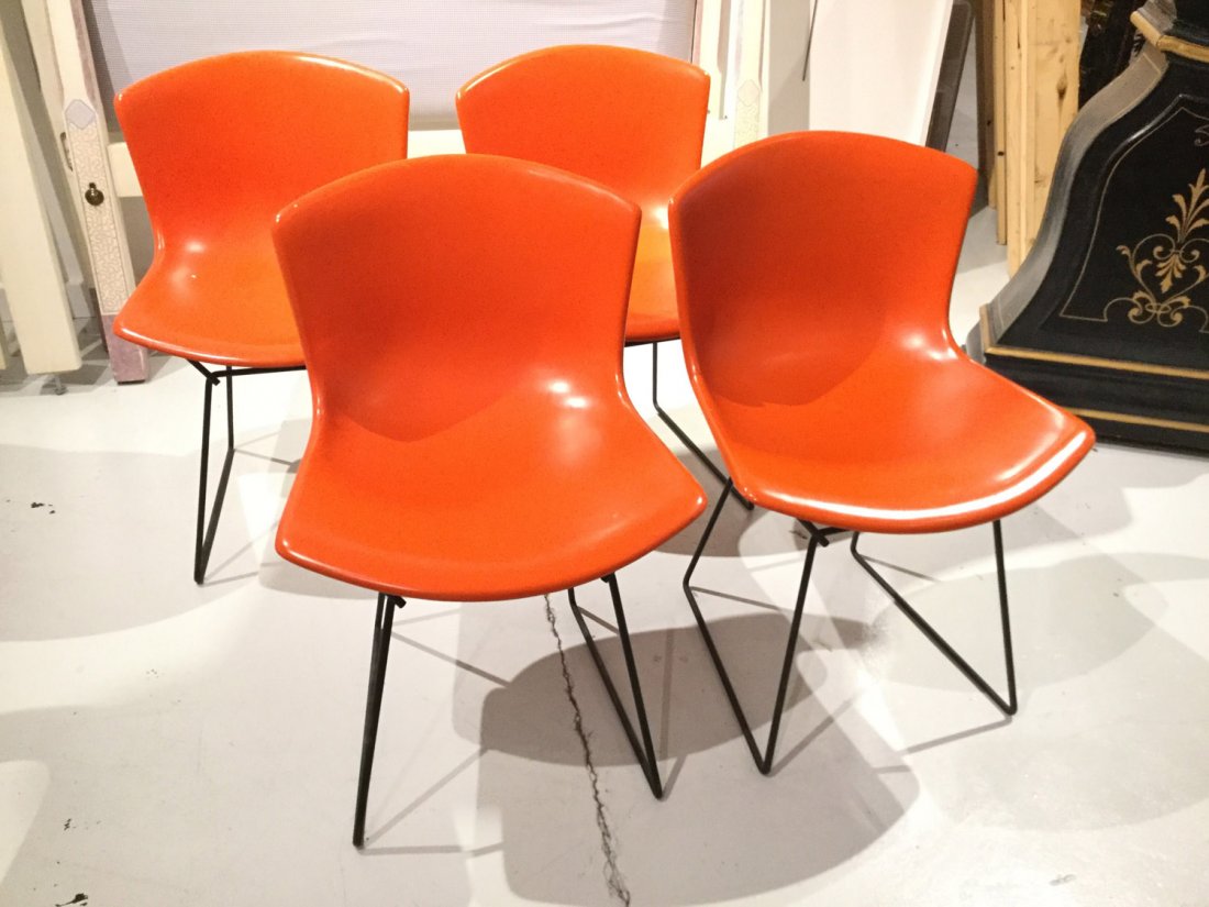 Set (4) Bertoia for Knoll Assoc. chairs (1 of 3)