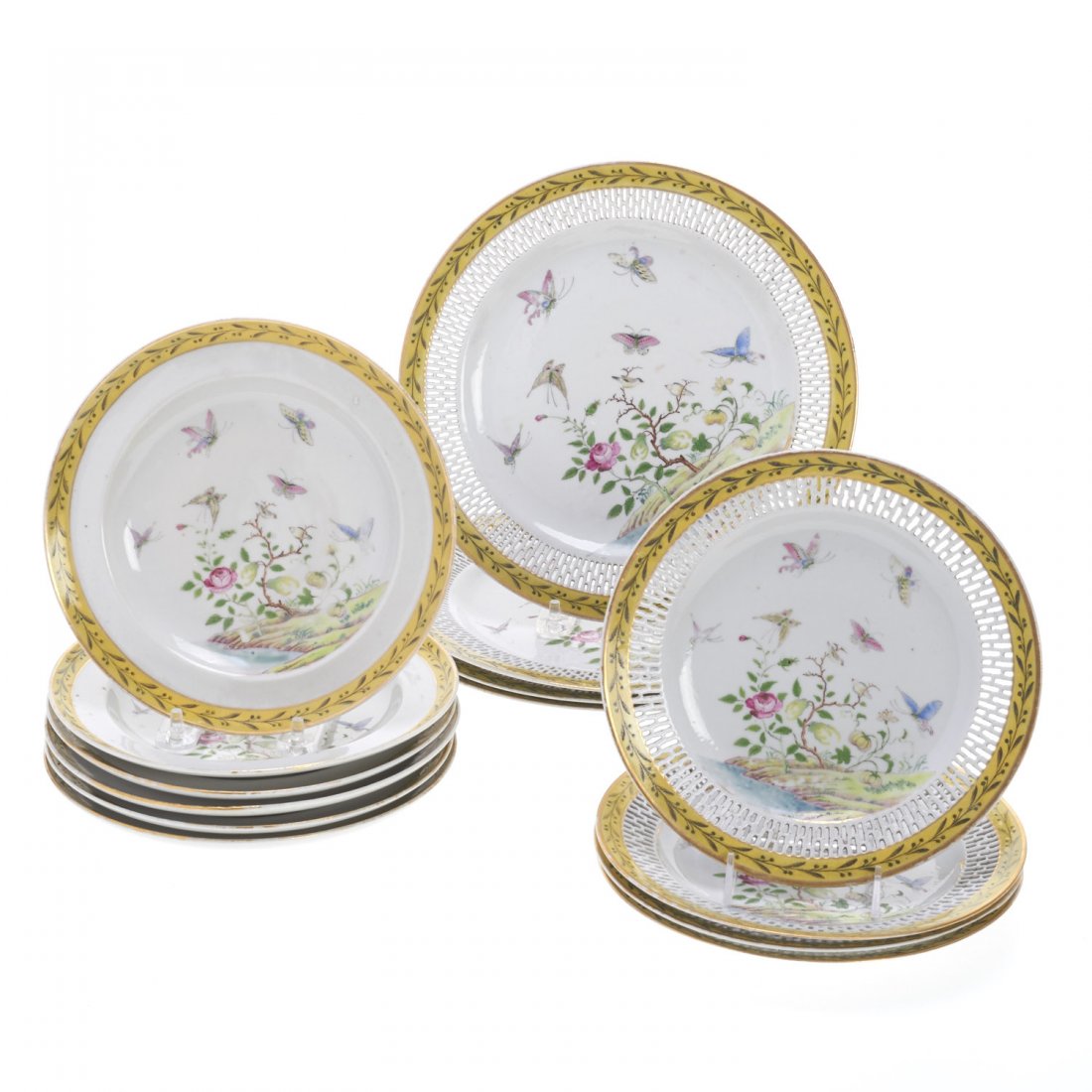 (14) Chinese Export famille rose porcelain dishes (1 of 5)