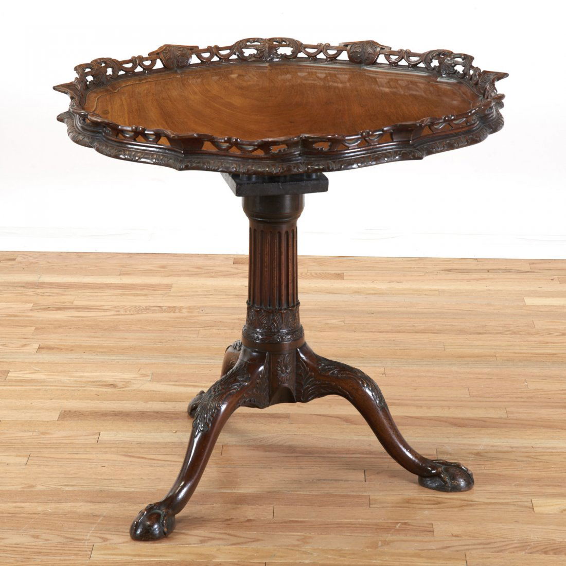 Nice Chippendale mahogany tilt top tea table Apr 15, 2016 Millea