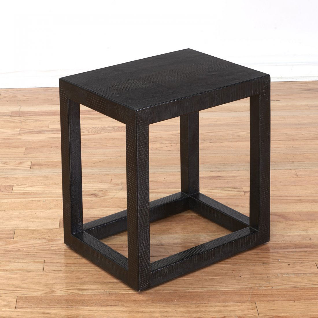 Manner Karl Springer snakeskin telephone table (1 of 4)