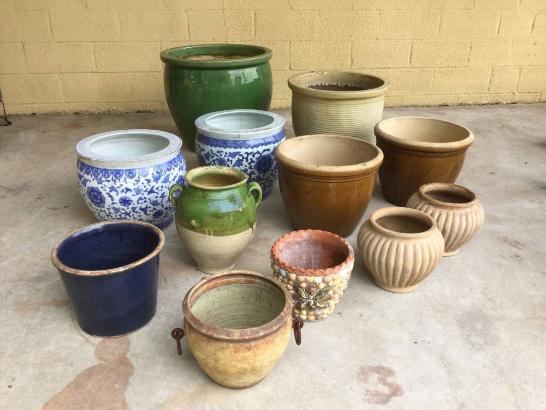 Group assorted ceramic planters (1 of 8)