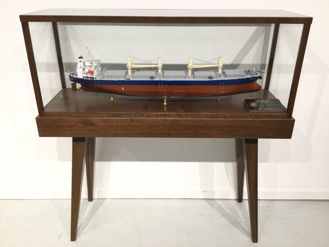 "Harmonic Halo" 1/200 scale ship model (1 of 8)