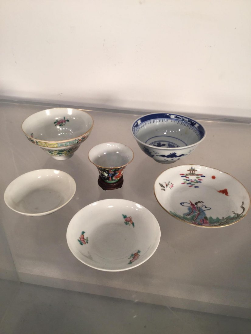 (4) Chinese porcelain cups and bowls (1 of 7)