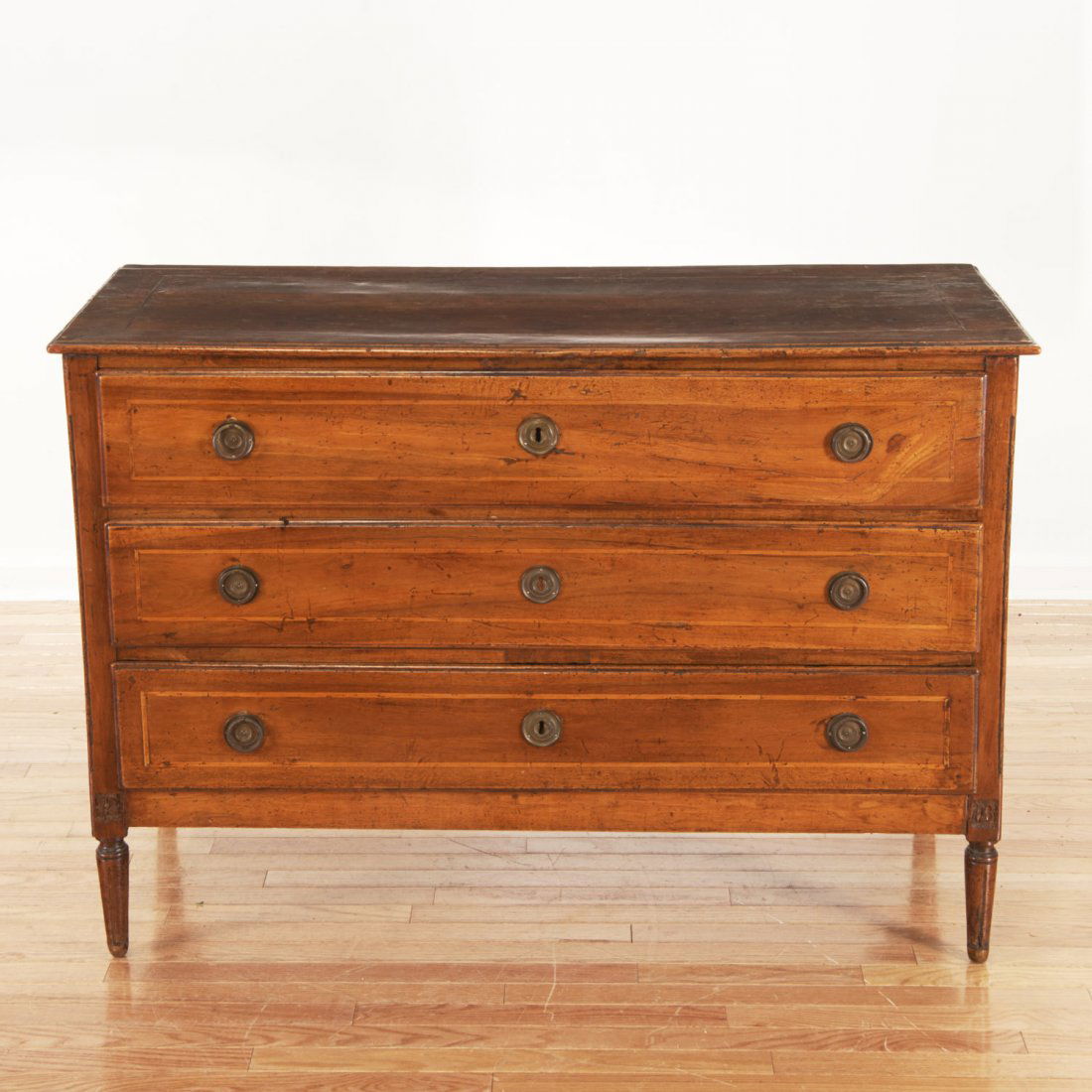 Continental inlaid walnut commode (1 of 10)