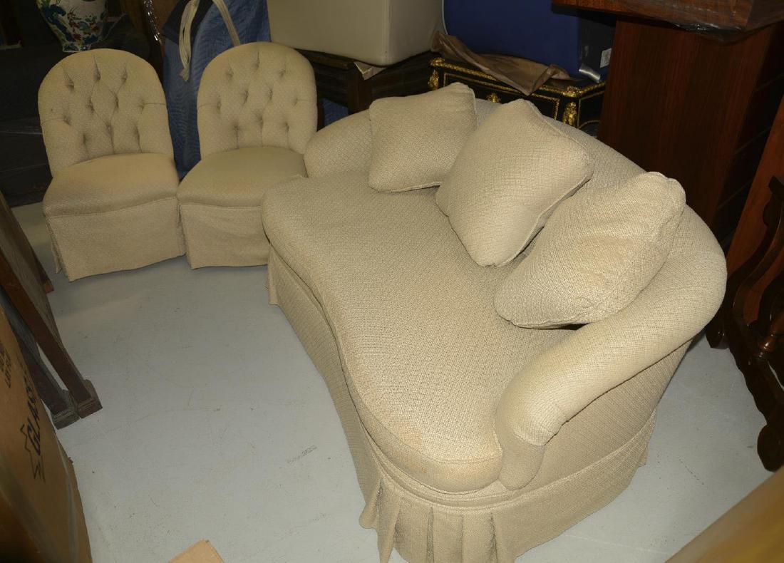 Brunschwig & Fils (3)-piece living room suite: Brunschwig & Fils (3)-piece living room suite, 20th c., incl. a "Chatham" plowback sofa and two "Gabrielle" chairs, 30"h x 65"w x 33"d (sofa), 33.5"h x 23"w 24"d (chairs)