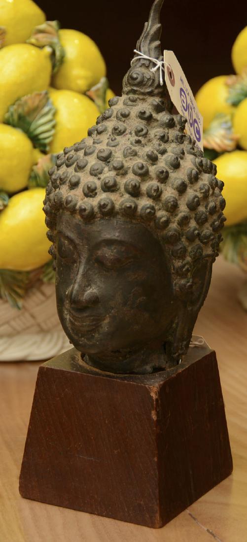 Thai bronze Buddha head fragment (1 of 4)