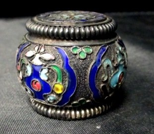 CHINESE STERLING PILL BOX: Elaborate Sterling Chinese Pill Box Beautiful Enamel Pattern. Weights 32.3 Grams. Chinese Markings on Bottom.