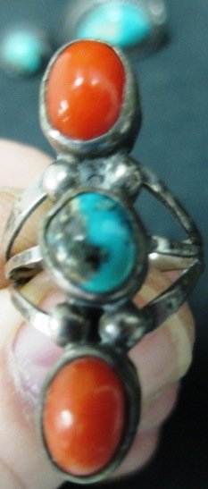 LOT OF STERLING SILVER TURQUOISE RINGS & EARRINGS - 4
