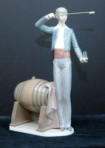LLADRO WINE TASTER RETIRED #5239 Lladro "Wine Taster": LLADRO WINE TASTER RETIRED #5239 Lladro "Wine Taster" that was made in 1984. Retirement date was 2002 LLADRO WINE TASTER FIGURINE 5239: ''Venenciador'', Measures 14 1/2''h. x 11''2 long