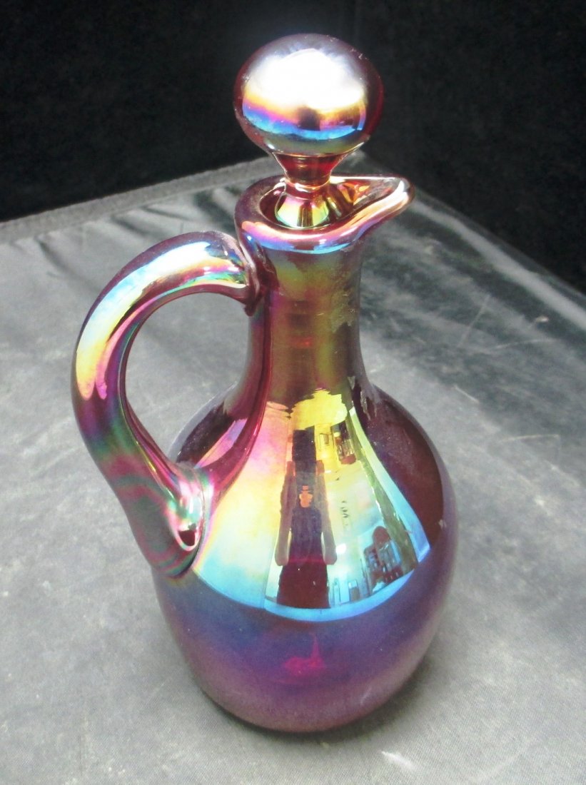 GIBSON IRRIDESENT PURPLE CRUET Measures 8" tall: GIBSON IRRIDESENT PURPLE CRUET Measures 8" tall