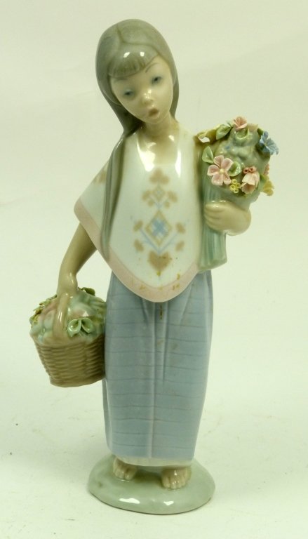 LLADRO GIRL WITH BASKET AND BOUQUET OF FLOWERS