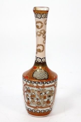 ANTIQUE JAPANESE SATSUMA PORCELAIN VASE SIGNED: Antique Japanese hand painted iron red and gilt vase having fluted neck with square rim. Circa Edo to Meiji period. Measures 5 7/8" height. Total weight of 93 grams.
