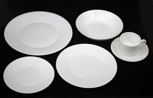 47pc TIFFANY & Co 'TIFFANY PALM' FRENCH CHINA SET: A 47 piece Tiffany & Company service for 8 China set in the 'Tiffany Palm' pattern. Has embossed palm frond design, white throughout. Set includes 7 dinner plates (10 1/2"), 8 salad plates (8 1/2"), 8