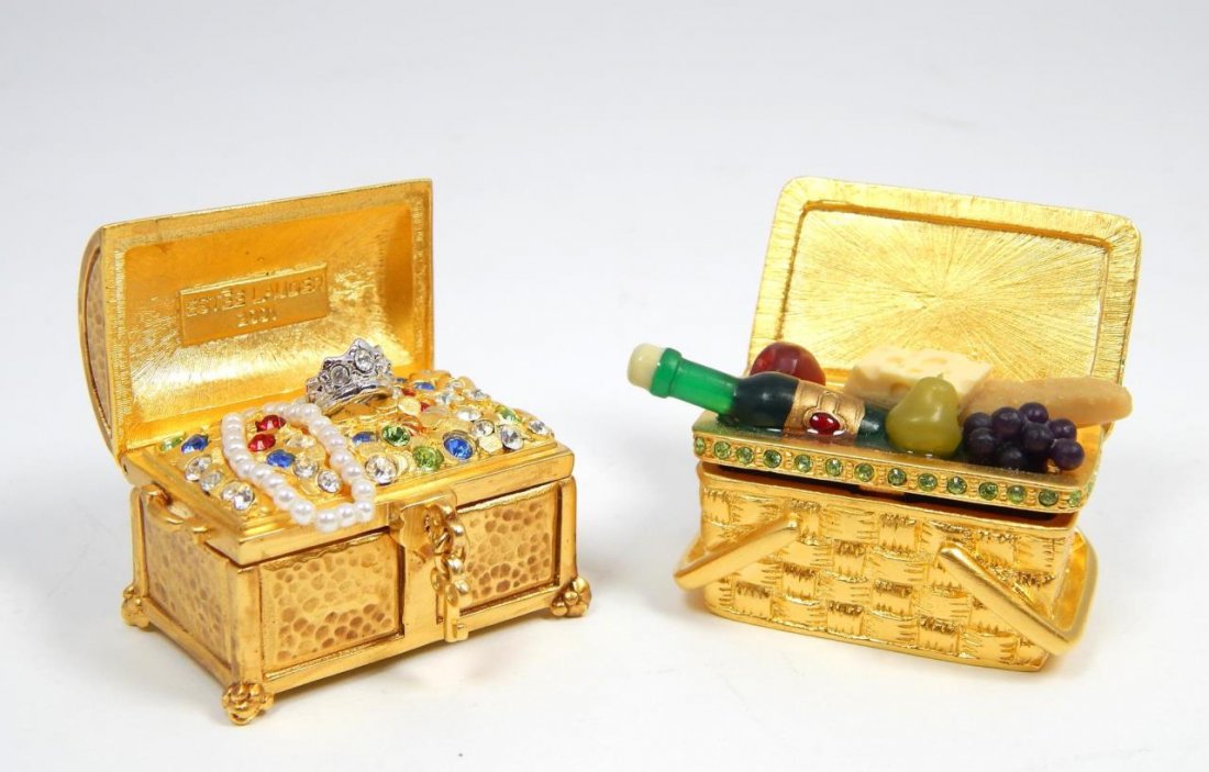 (2) ESTEE LAUDER TREASURES CHEST & PICNIC BASKET: (2) ESTEE LAUDER TREASURES CHEST & PICNIC BASKET