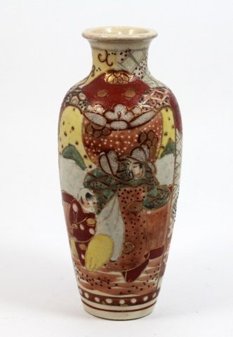ANTIQUE JAPANESE HAND PAINTED ENAMELED VASE (1 of 2)