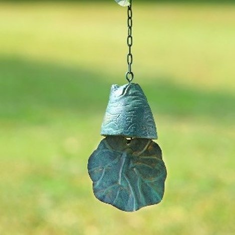 FROG WIND BELL.: Frog Wind Bell.21" X 4.5" X 2".