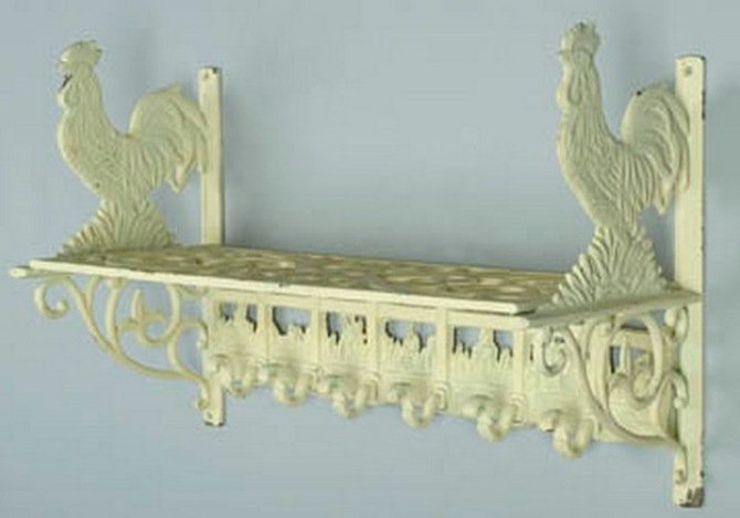 CAST IRON ROOSTER WALL SHELF - WHITE: CAST IRON ROOSTER DESIGN WALL SHELF IN ANTIQUE WHITE FINISH - DIMENSIONS: 11.5" X 18" X 8"
