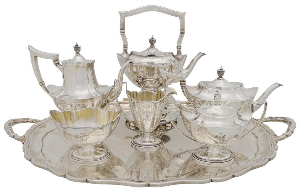 A SEVEN PIECE GORHAM STERLING "PLYMOUTH" SILVER COFFEE