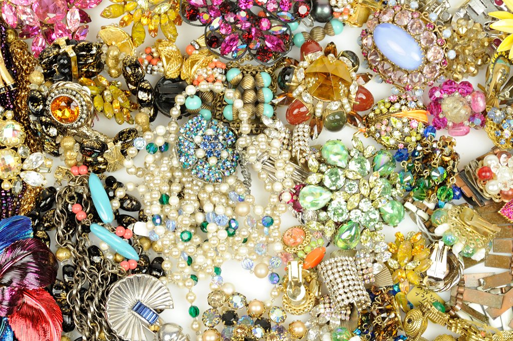 A SELECTION OF VINTAGE COSTUME JEWELRY BY HOBE,: A SELECTION OF VINTAGE COSTUME JEWELRY BY HOBE, BOUCHER, MATISSE AND MORE Feature variety of costume jewelry by Hobe, Robert, Schreiner, Regency, Matisse, Kriesler, Castlecliff, Boucher, Barclay and m