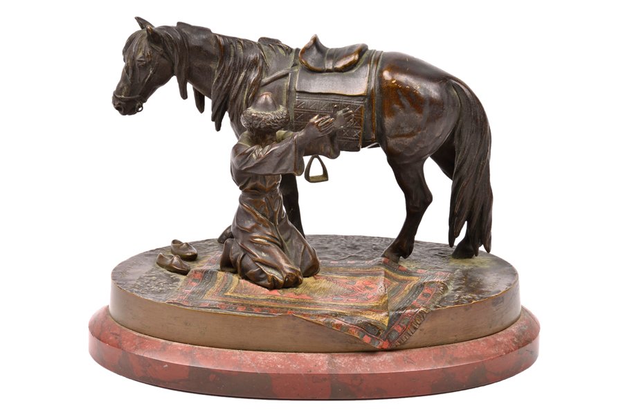 AN ORIENTALIST COLD PAINTED BRONZE FIGURAL GROUP: AN ORIENTALIST COLD PAINTED BRONZE FIGURAL GROUP Circa early 20th century Hermann Gladenbeck & Sohn, Berlin, the cold painted bronze figural group in the Orientalist taste, depicting a man with hands 