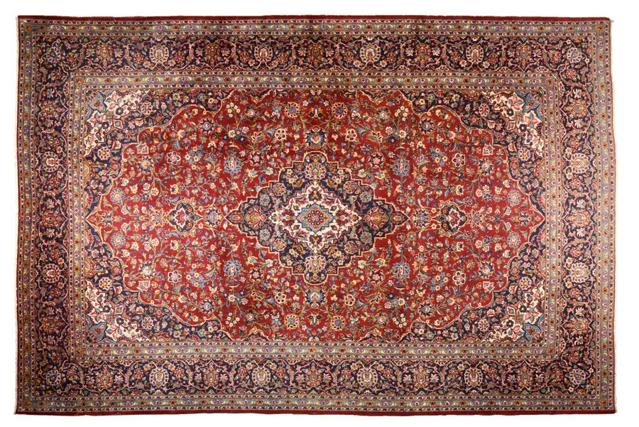 A TABRIZ WOOL RUG (1 of 7)