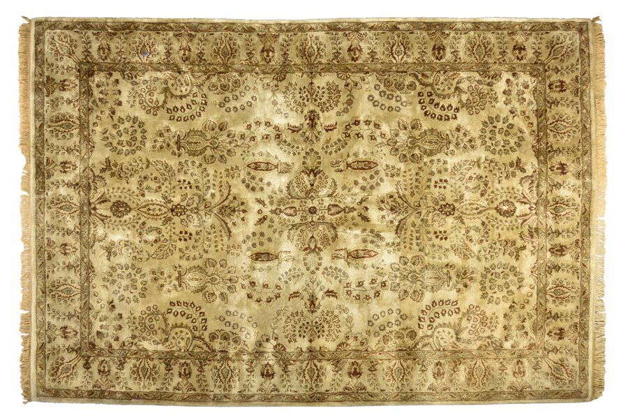 AN INDIAN WOOL RUG (1 of 3)