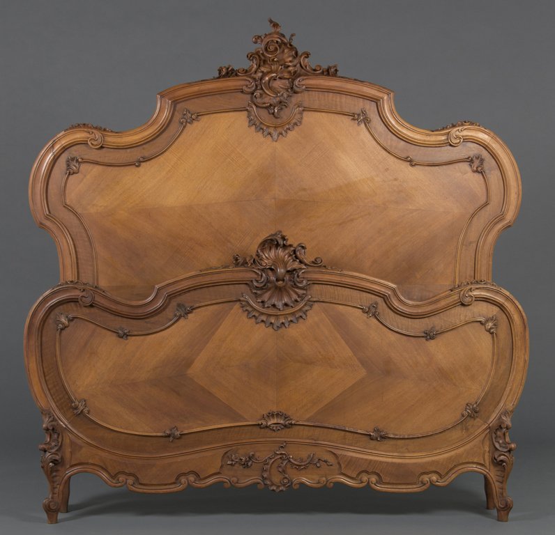 A FRENCH LOUIS XV STYLE BED (1 of 6)