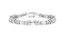 A PLATINUM 9.6 CARAT DIAMOND BRACELET