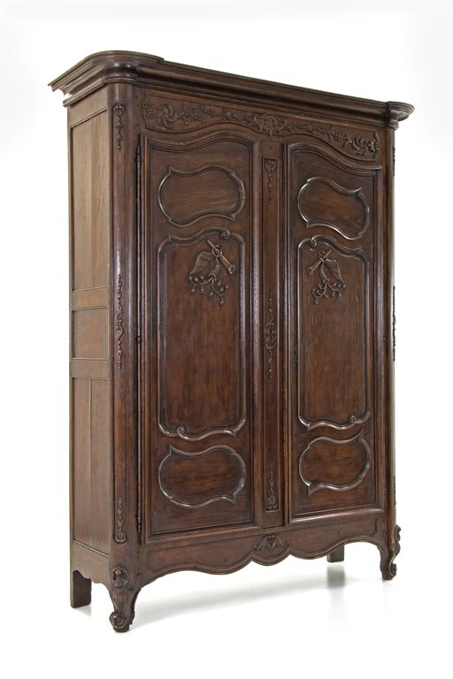 A VERY LARGE FRENCH PROVINCIAL WALNUT ARMOIRE (1 of 5)