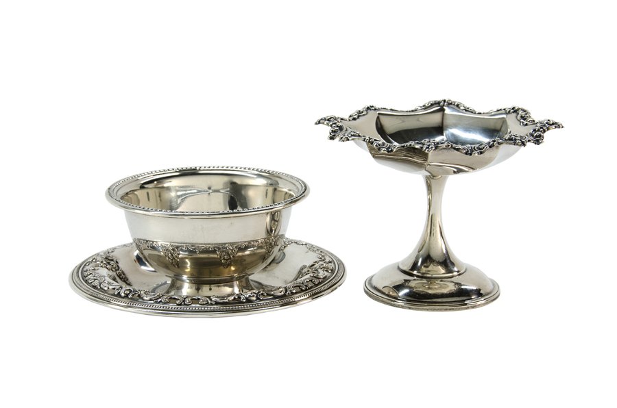 TWO AMERICAN STERLING SILVER TABLE ARTICLES: TWO AMERICAN STERLING SILVER TABLE ARTICLES Wallingford, CT and Taunton, MA, mid-20th century Comprising a Wallace Silversmiths cocktail bowl in the Grand Baroque pattern and a Reed & Barton compote,