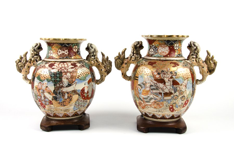 A PAIR OF JAPANESE SATSUMA STYLE PORCELAIN VASES (1 of 6)
