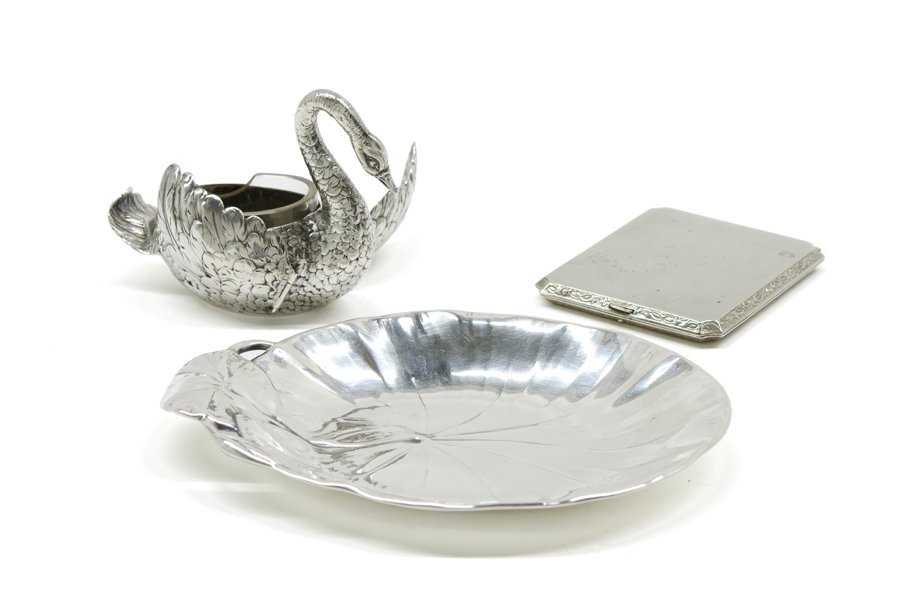 THREE AMERICAN AND GERMAN STERLING SILVER ARTICLES (1 of 5)