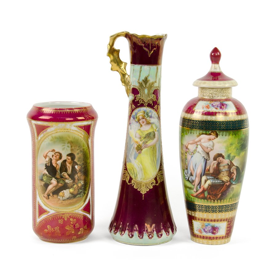 A ROYAL VIENNA PORCELAIN LIDDED URN (1 of 10)