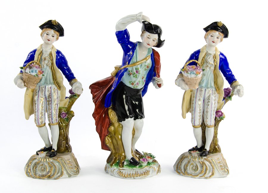 THREE DRESDEN PORCELAIN FIGURES (1 of 5)