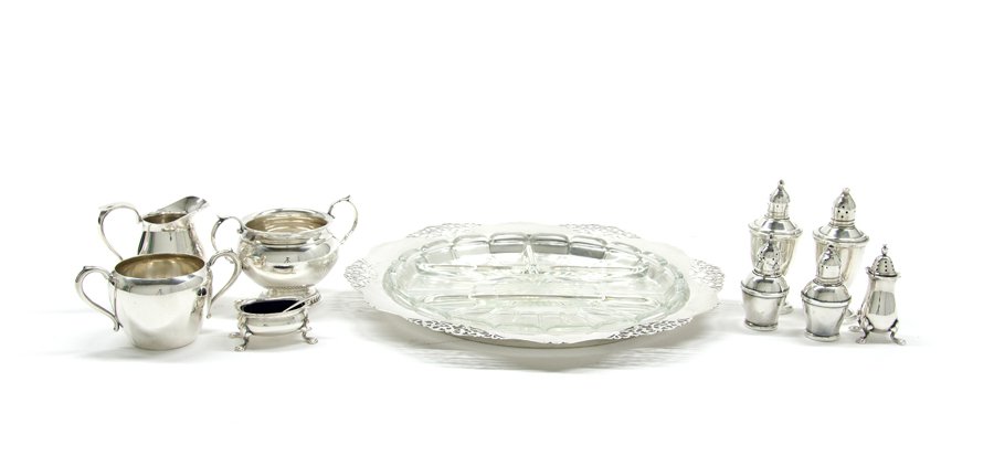 A COLLECTION OF AMERICAN STERLING SILVER AND (1 of 6)