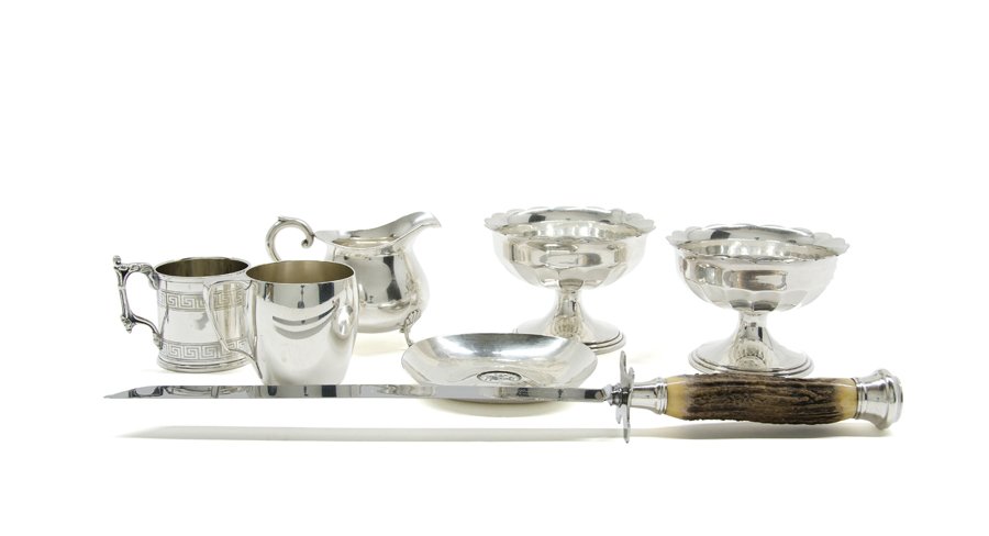 THREE STERLING SILVER TABLE ARTICLES (1 of 8)