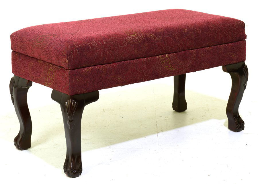 A CHEST BENCH (1 of 2)