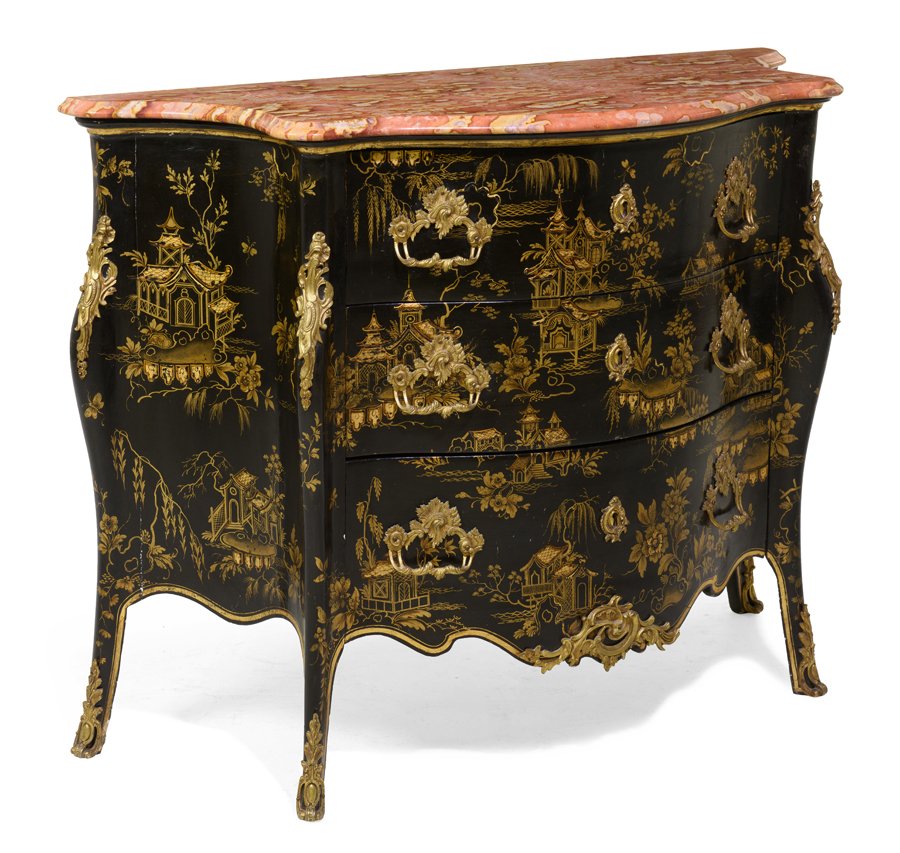 AN ITALIAN BLACK LACQUER CHINOISERIE DECORATED (1 of 4)
