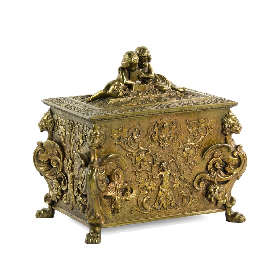 A CONTINENTAL GILT BRONZE TABLE CASKET (1 of 4)